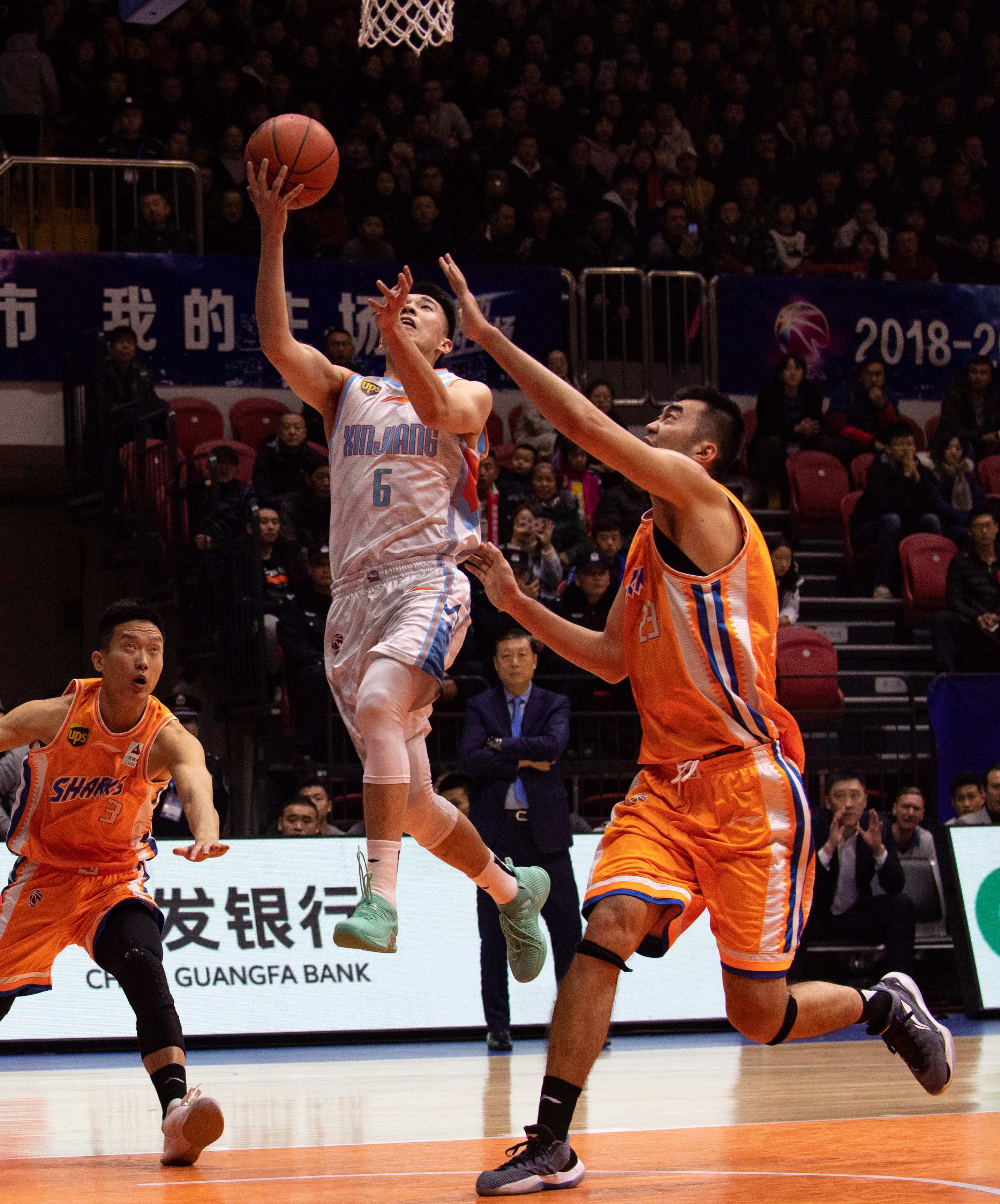 同时也离不 同时也离不